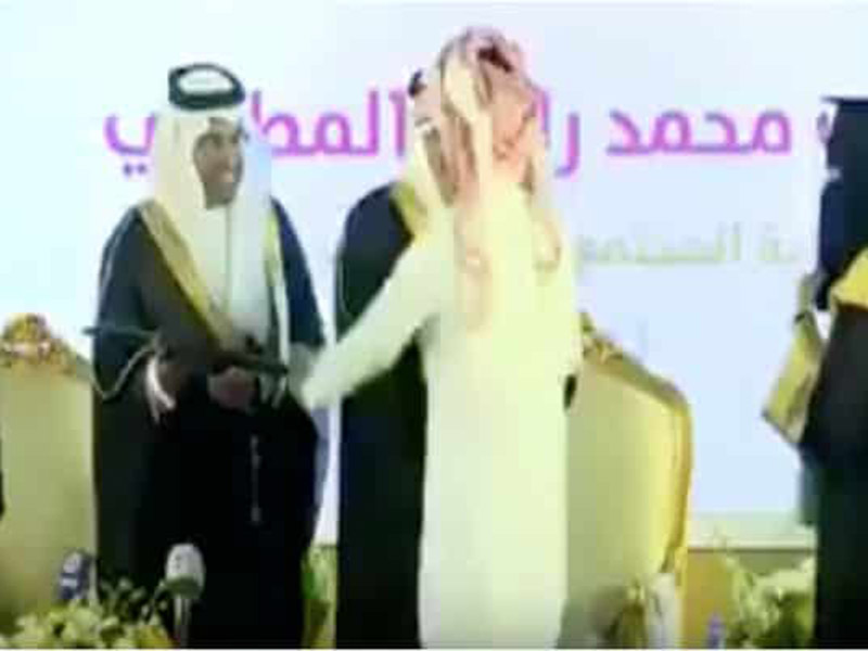 شاهد جامعة تبوك تمنح طالبة متوفاة درجة الماجستير